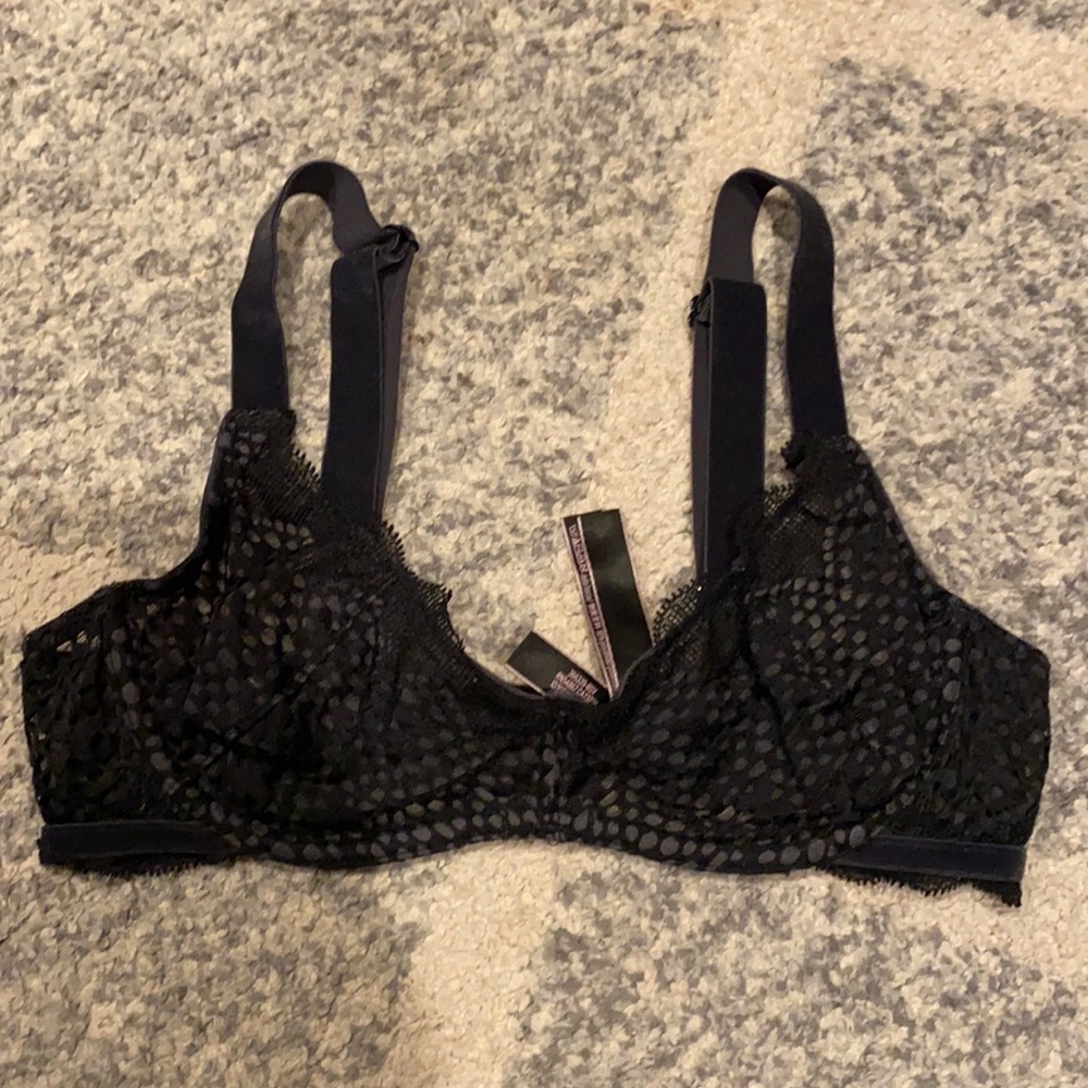 Victoria’s Secret Bralette 34B